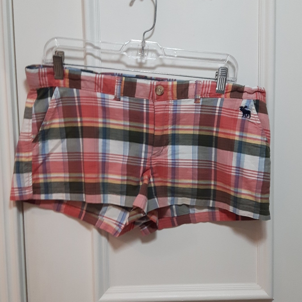 🛍️ Abercrombie and fitch plaid shorts
